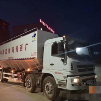轉讓34方散裝飼料運輸車