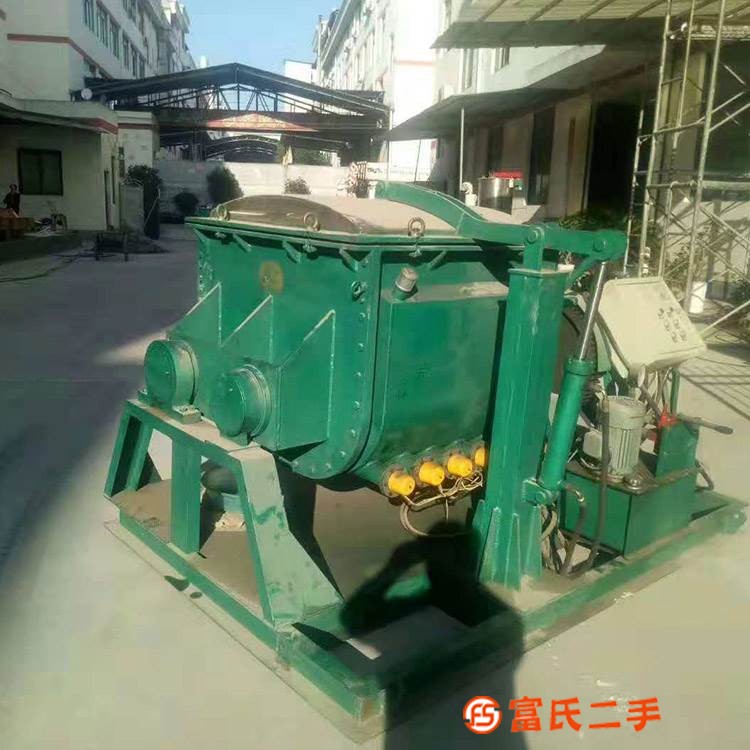 本廠出售多臺5m3二手螺帶式混合機